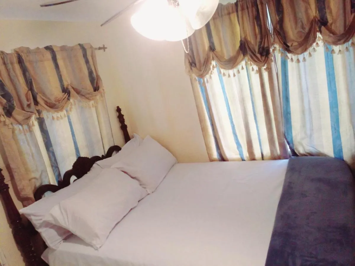 Happy And Comfortable Home Montego Bay Guest house